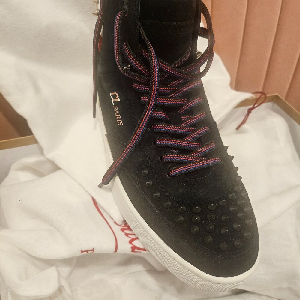 Shoes - Picture 5 of 5